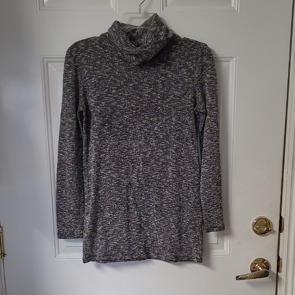 Forever 21 Gray Turtleneck Sweater